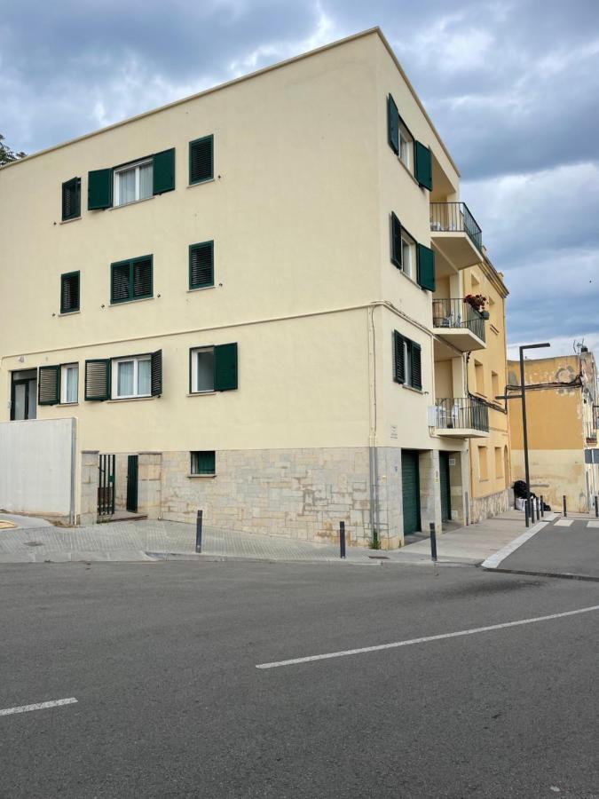 شقة Aquamarine Sant Feliu En La Playa Con Patio سان فيليو ذي غيشولس المظهر الخارجي الصورة